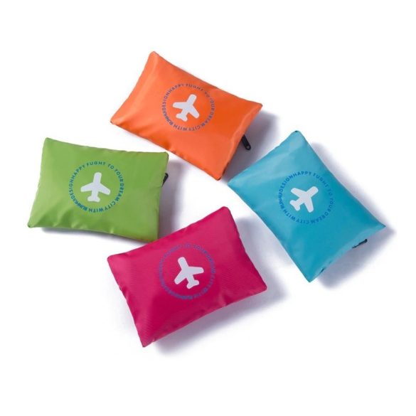 Kézipoggyász méretű, összehajtható táska