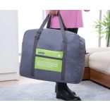 Kézipoggyász méretű, összehajtható táska