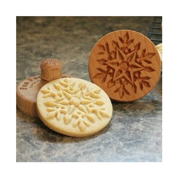 Fa kekszmintázó