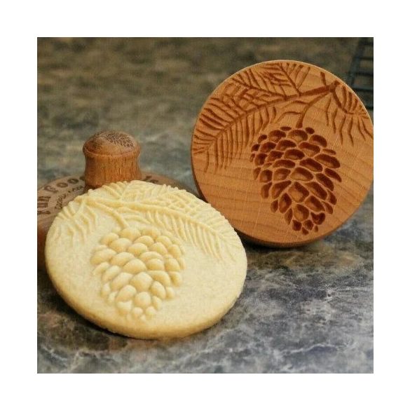 Fa kekszmintázó