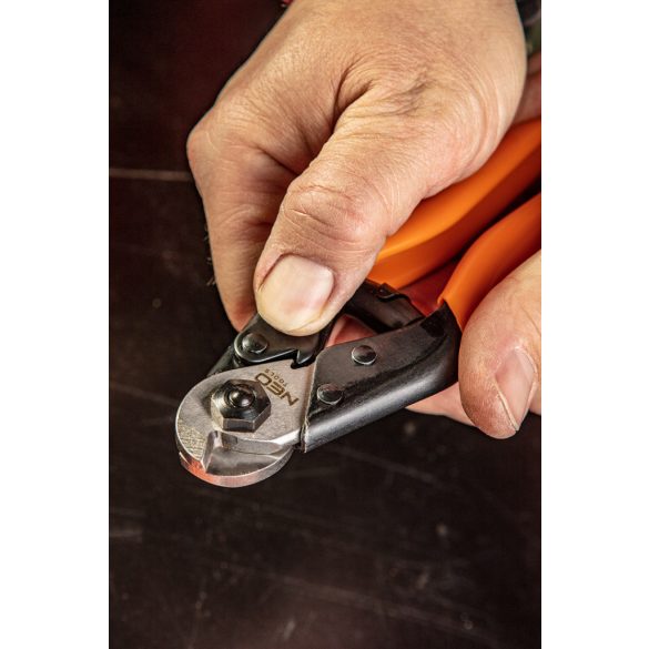 NEO TOOLS DRÓTVÁGÓ FOGÓ 200MM 25 év garanciával 01-512