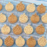 10 darabos Ünnepi Karácsonyi Sütemény- és Csokoládéforma Készlet