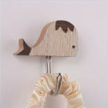 2db Fa Öntapadós Állat mintás Akasztó