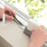 1db Sokoldalú Ajtó- és Ablaktalp Tisztítókefe