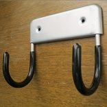 1db Vasalódeszka Akasztó