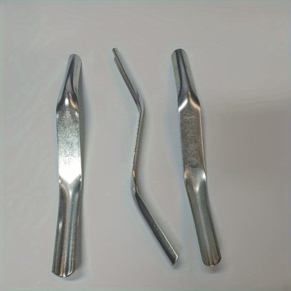 Fém szerkezetű szerszám fugázáshoz, tisztításhoz, préseléshez