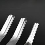 Fém szerkezetű szerszám fugázáshoz, tisztításhoz, préseléshez