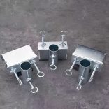 Kültéri esernyőtartó bilincs