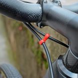 10db Kerékpár Kábelcsipeszek - Tartós ABS, Többszínű, Hegyi és Országúti Kerékpárokhoz - Váltó- és Fékvonalak Rendezése 10db Fekete