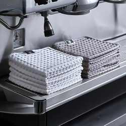   4db Bolyhosmentes Barista Törölközők - Nedvszívó és Tartós Tisztítókendők Kávéfőzőkhöz