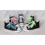 Foszforeszkáló cipőfűző