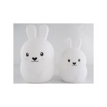 Gyerekéjszakai lámpa vezérlésével, érintésérzékeny, RGB színváltóval, távirányítóval - nyuszi