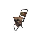 Horgászszék háttámlával és hőszigetelt táskával